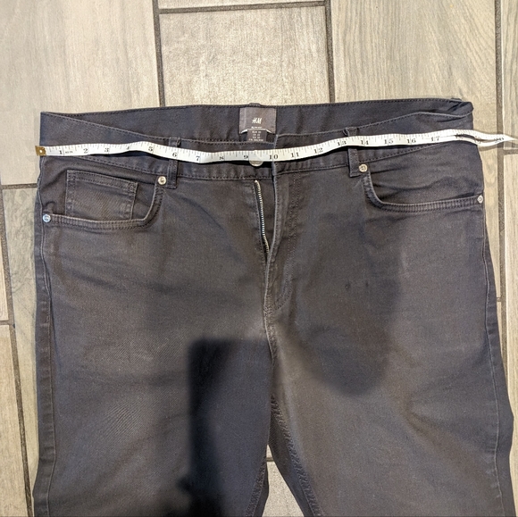 H&M Slim fit jeans size 33 - Picture 2 of 3